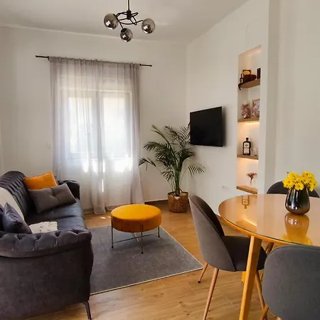 Maella Garden Πανσιόν *